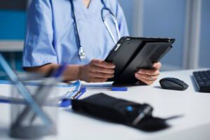 Automacao e inteligencia artificial no atendimento medico